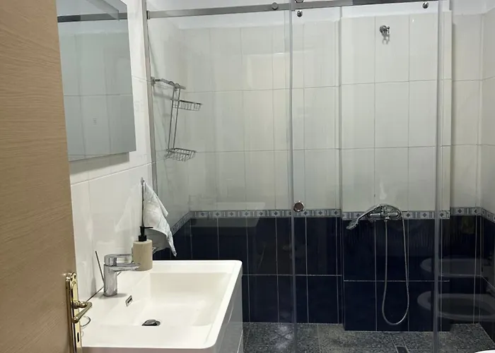 Hearth Of 2 Apartamento Tirana